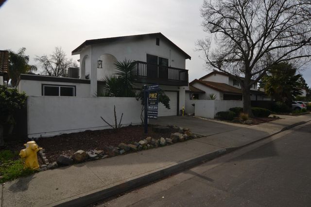 2728 El Pasado Dr, Modesto, CA 95354