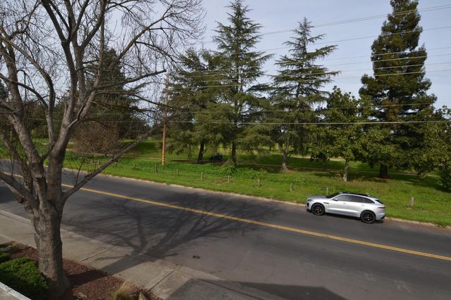 2728 El Pasado Dr, Modesto, CA 95354