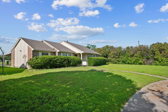 720 Lena Court, Garland, TX 75040