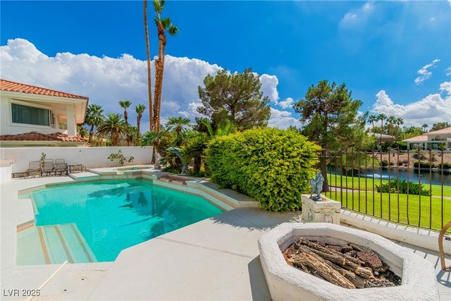 23 Cascade Creek Lane, Las Vegas, NV 89113