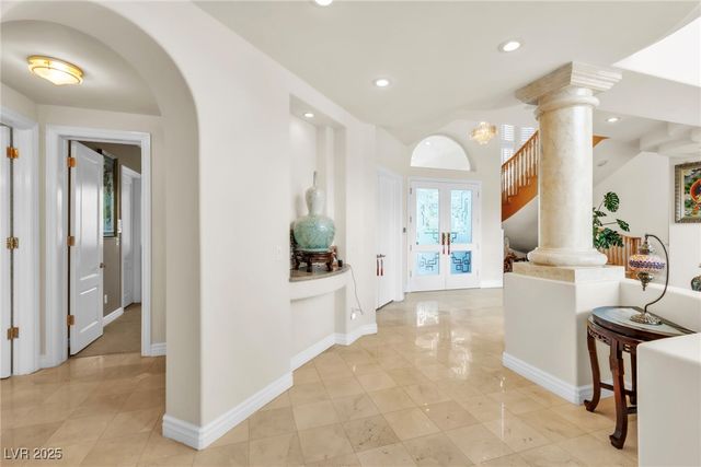 23 Cascade Creek Lane, Las Vegas, NV 89113