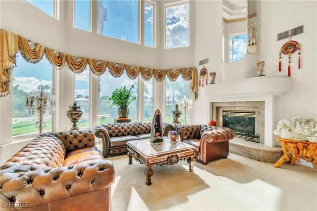 23 Cascade Creek Lane, Las Vegas, NV 89113