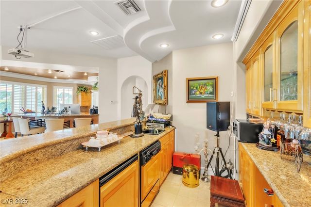 23 Cascade Creek Lane, Las Vegas, NV 89113