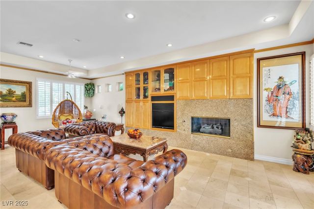 23 Cascade Creek Lane, Las Vegas, NV 89113