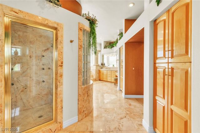 23 Cascade Creek Lane, Las Vegas, NV 89113