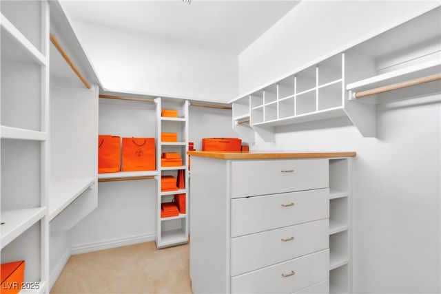 23 Cascade Creek Lane, Las Vegas, NV 89113