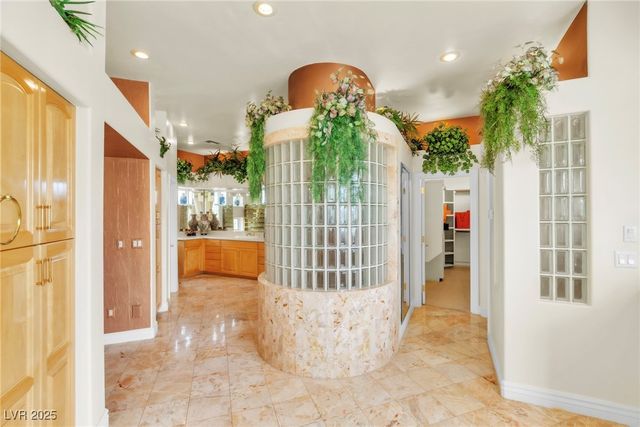 23 Cascade Creek Lane, Las Vegas, NV 89113