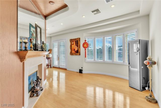 23 Cascade Creek Lane, Las Vegas, NV 89113