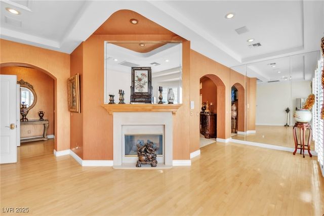 23 Cascade Creek Lane, Las Vegas, NV 89113