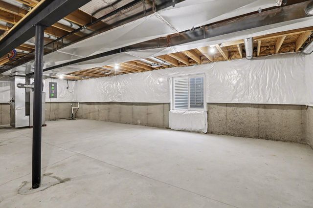 7200 Chandler Drive, Van Buren Twp, MI 48111