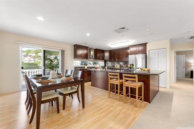 4562 Malia Street, Honolulu, HI 96821