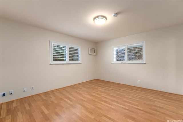 4562 Malia Street, Honolulu, HI 96821