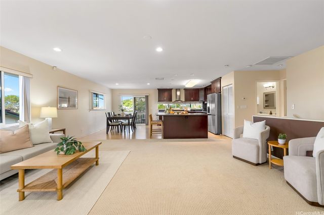 4562 Malia Street, Honolulu, HI 96821