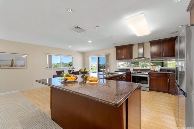 4562 Malia Street, Honolulu, HI 96821