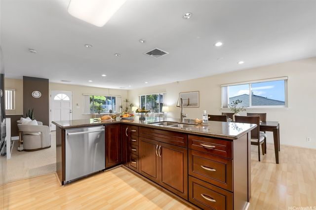 4562 Malia Street, Honolulu, HI 96821