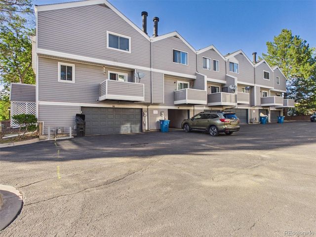 56 S Nome Street, Aurora, CO 80012