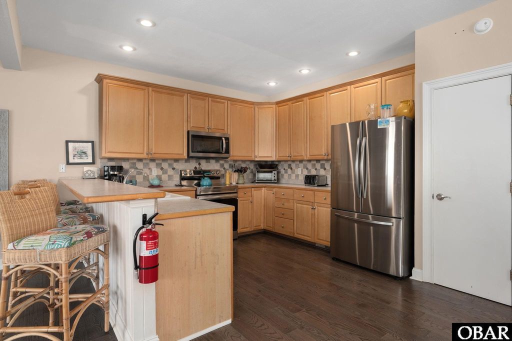 Image 26 of property listing at 129A Jay Crest Road, Duck, NC 27949