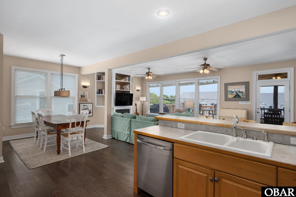 Image 29 of property listing at 129A Jay Crest Road, Duck, NC 27949