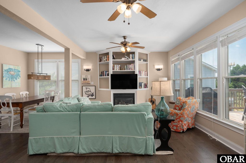 Image 35 of property listing at 129A Jay Crest Road, Duck, NC 27949