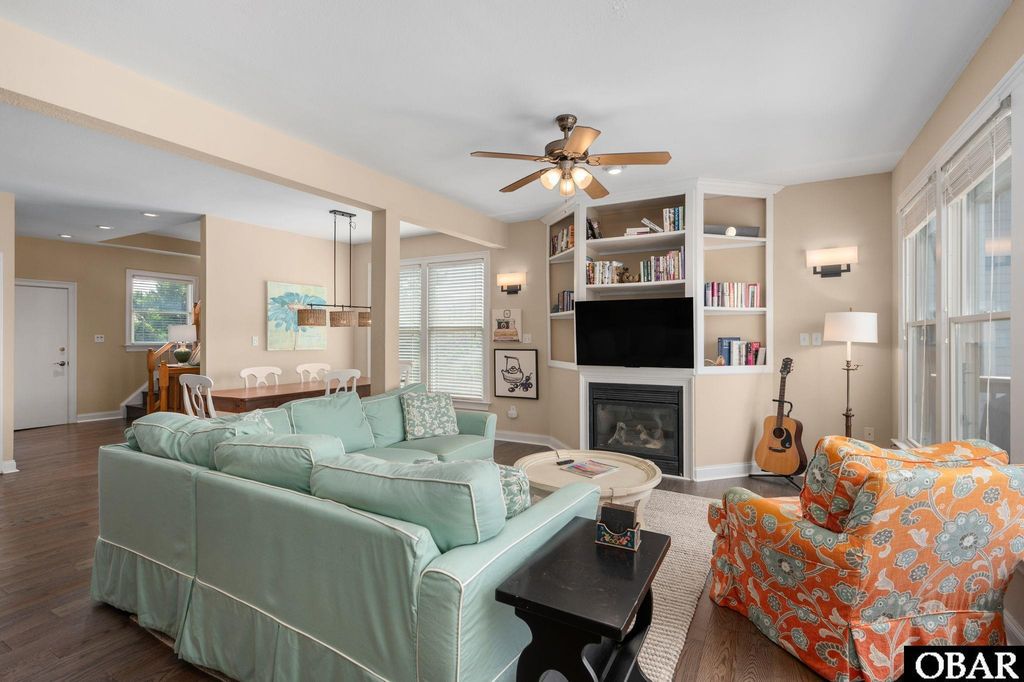 Image 37 of property listing at 129A Jay Crest Road, Duck, NC 27949