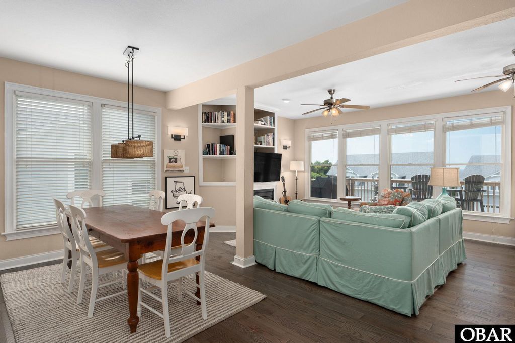 Image 39 of property listing at 129A Jay Crest Road, Duck, NC 27949