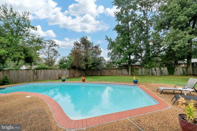 6170 HOWELLS RD, Alexandria, VA 22310