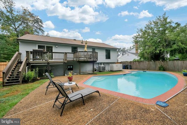 6170 HOWELLS RD, Alexandria, VA 22310