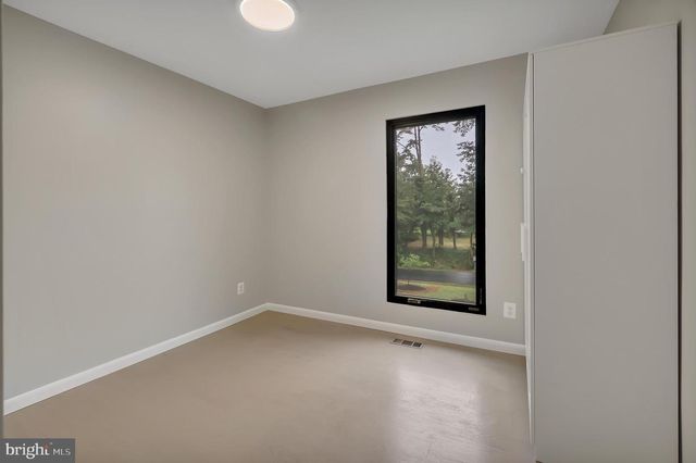 6170 HOWELLS RD, Alexandria, VA 22310