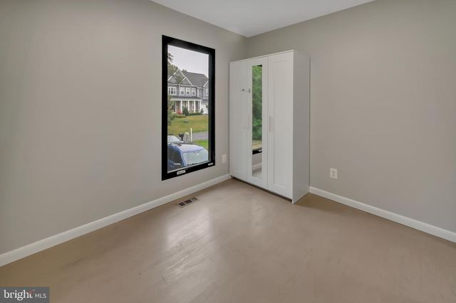 6170 HOWELLS RD, Alexandria, VA 22310
