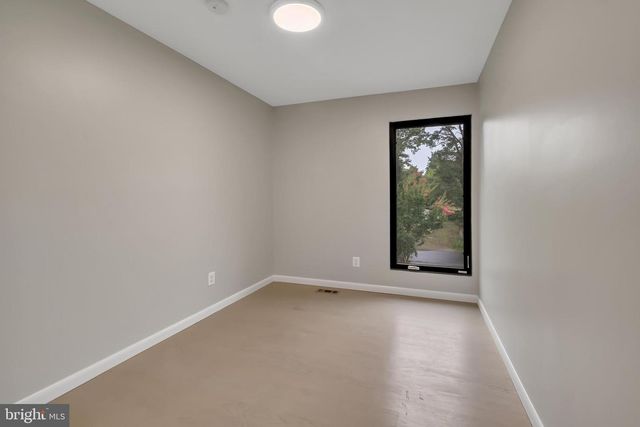 6170 HOWELLS RD, Alexandria, VA 22310