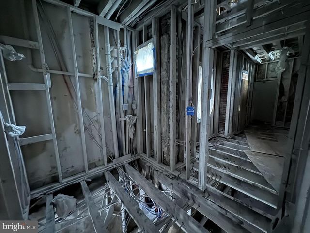 2131 S ALDEN ST, Philadelphia, PA 19143