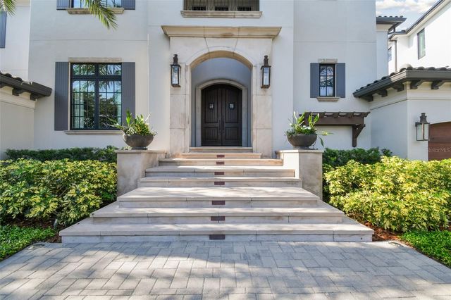 5120 W LONGFELLOW AVENUE, Tampa, FL 33629