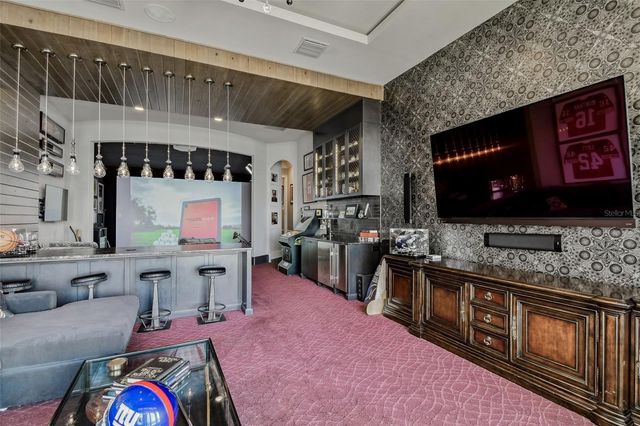 5120 W LONGFELLOW AVENUE, Tampa, FL 33629