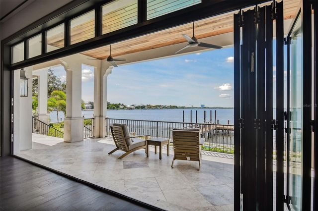 5120 W LONGFELLOW AVENUE, Tampa, FL 33629