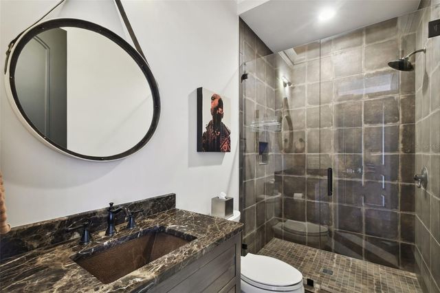 5120 W LONGFELLOW AVENUE, Tampa, FL 33629