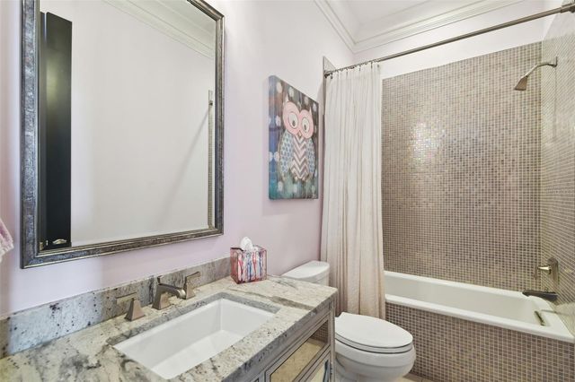 5120 W LONGFELLOW AVENUE, Tampa, FL 33629