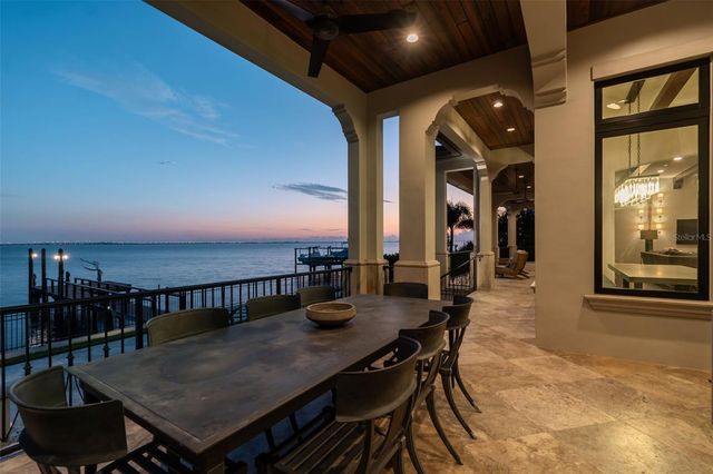 5120 W LONGFELLOW AVENUE, Tampa, FL 33629