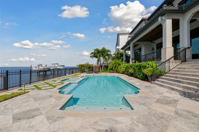 5120 W LONGFELLOW AVENUE, Tampa, FL 33629