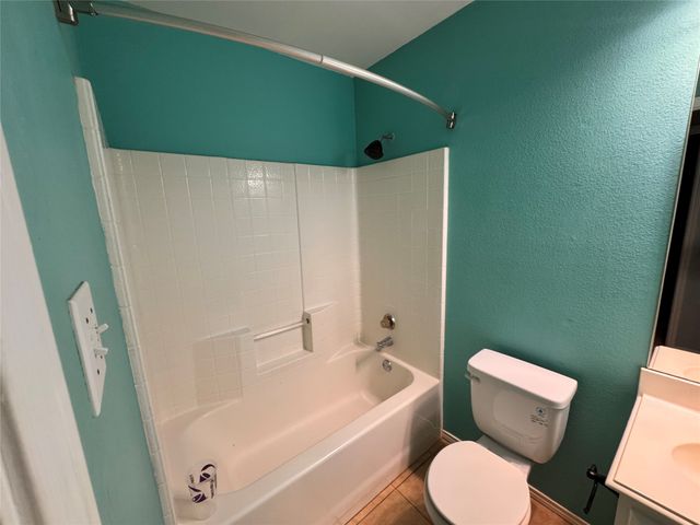 4470 Falls Drive, Dallas, TX 75211