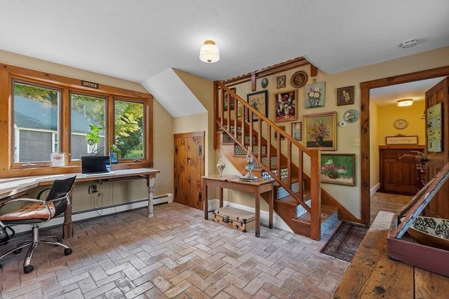 79 Central St, Berlin, MA 01503