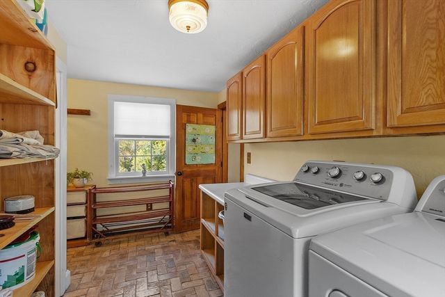 79 Central St, Berlin, MA 01503