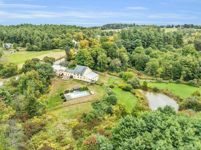 79 Central St, Berlin, MA 01503