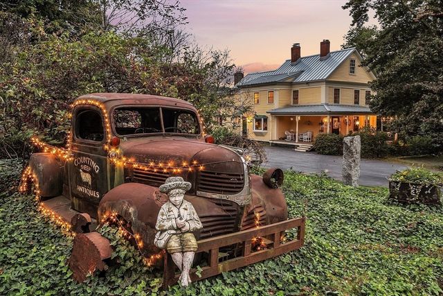 79 Central St, Berlin, MA 01503