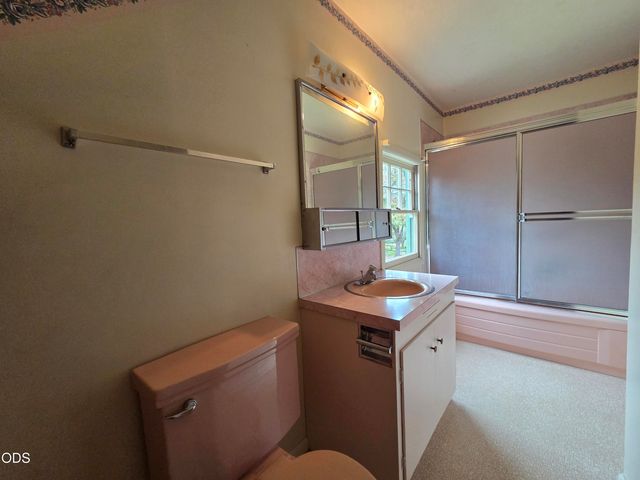 612 NW 3rd Street, Grants Pass, OR 97526