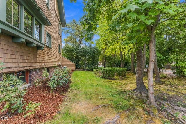 612 NW 3rd Street, Grants Pass, OR 97526