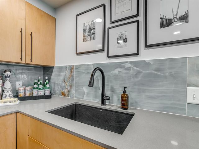 301 NE 4th Street 1, Oklahoma City, OK 73104