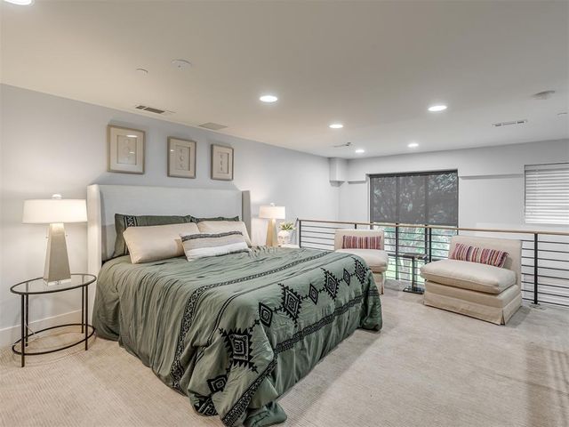 301 NE 4th Street 1, Oklahoma City, OK 73104