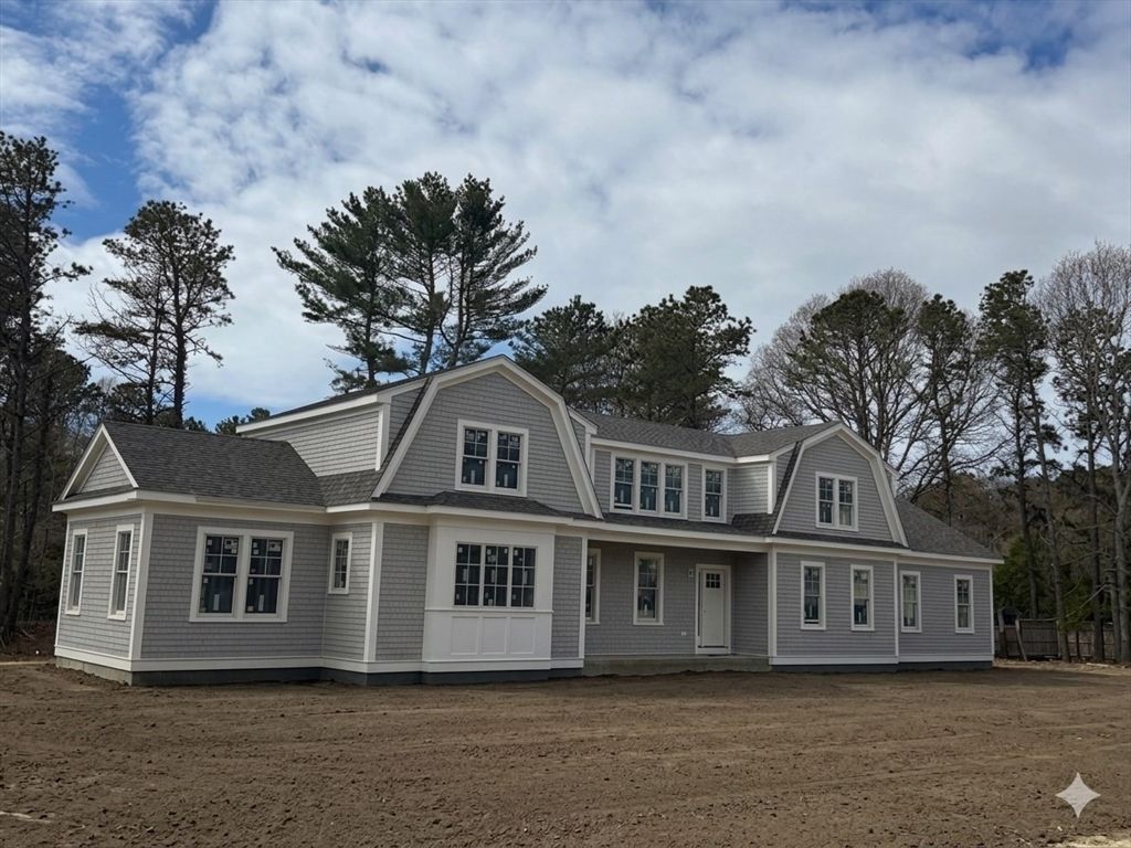 14 Herring Gull Rd, Mashpee, MA 02648