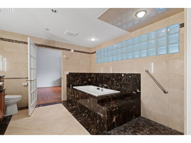 2636 MARIA Ct, West Linn, OR 97068