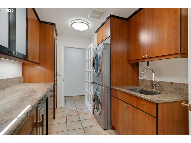 2636 MARIA Ct, West Linn, OR 97068